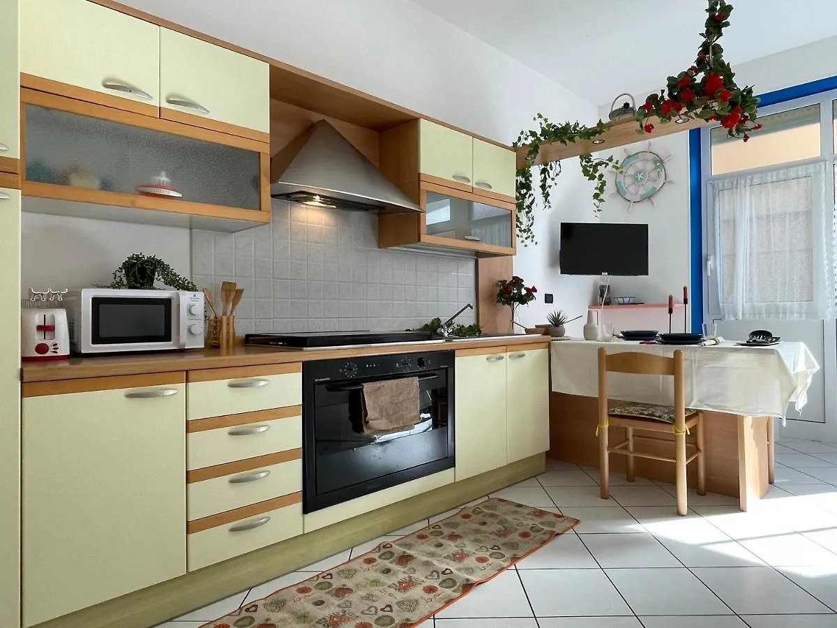 Lungomare 2 Locali Sul Mare Con A/C Apartment Borghetto Santo Spirito